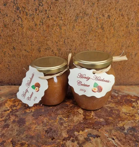 Honig-Haselnuss-Creme